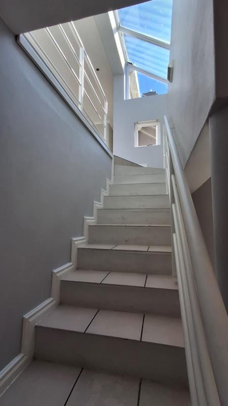 To Let 4 Bedroom Property for Rent in Flamingo Vlei Western Cape